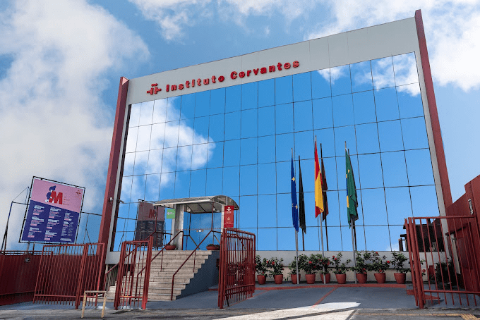 institutoCervantes Grande