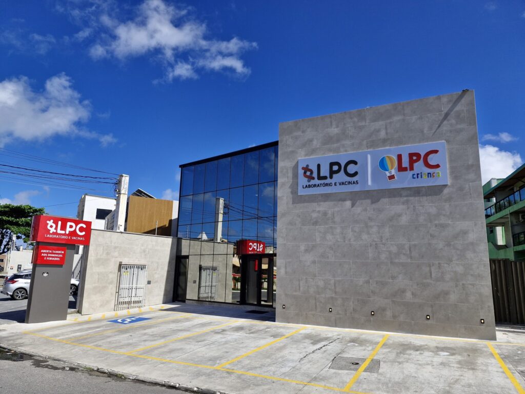 FOTO FACHADA UNIDADE 1 scaled 1