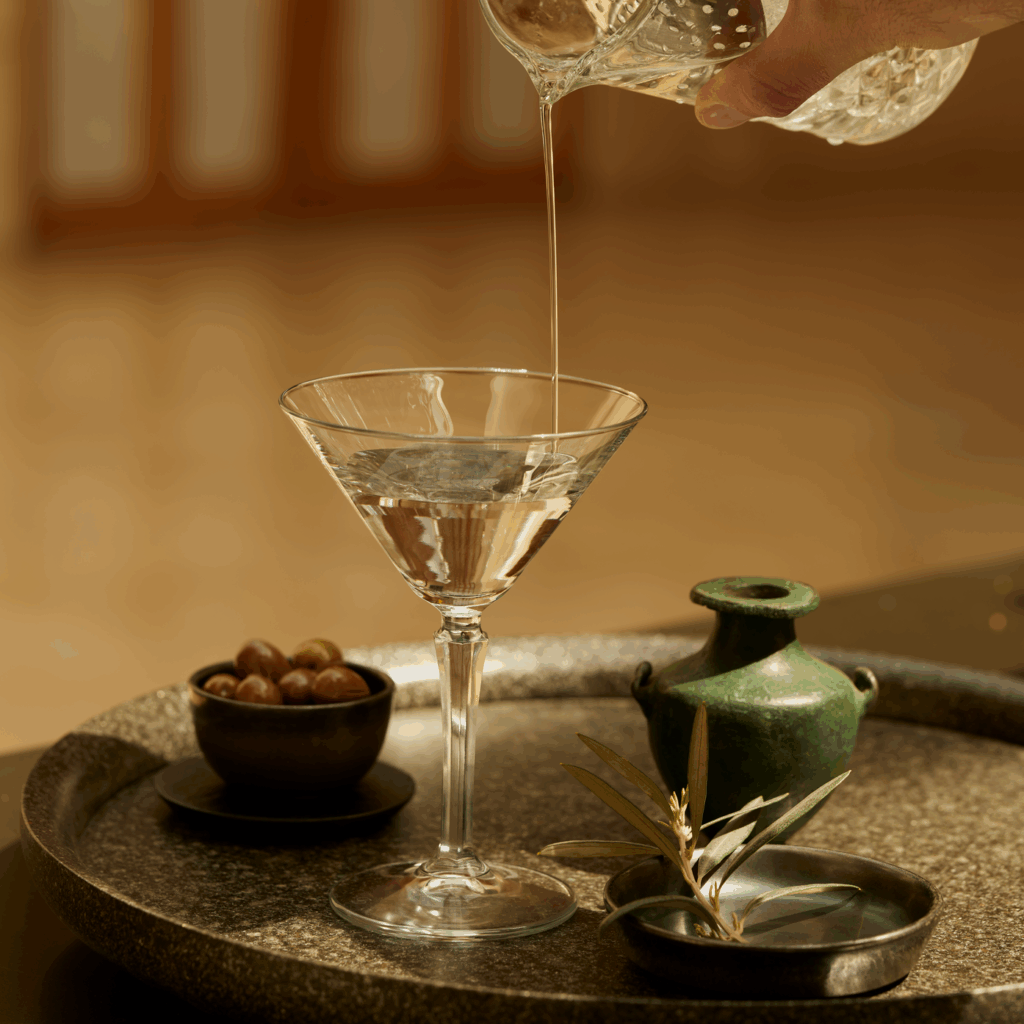 amanzoe greece resort bar cocktail