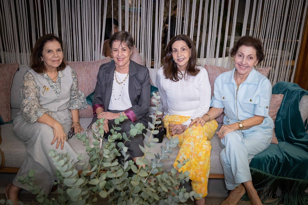 Pilar Claro Carlota dos Humildes e Marcia Borges e Lisbete Cezar