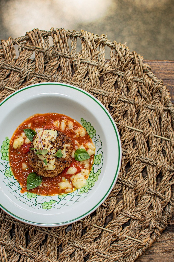 ALMOCO MINI POLPETONE AO MOLHO POMODORO