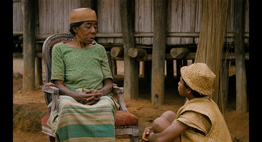 A pequena vendedora de sol