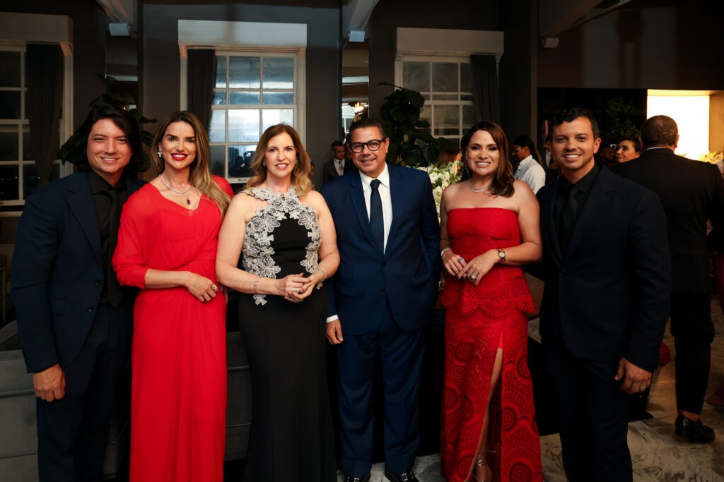 Mauricio Kurihara Roberta Caires Monica e Marcelo Sacramento Fernanda Possa e Cilo Badaro