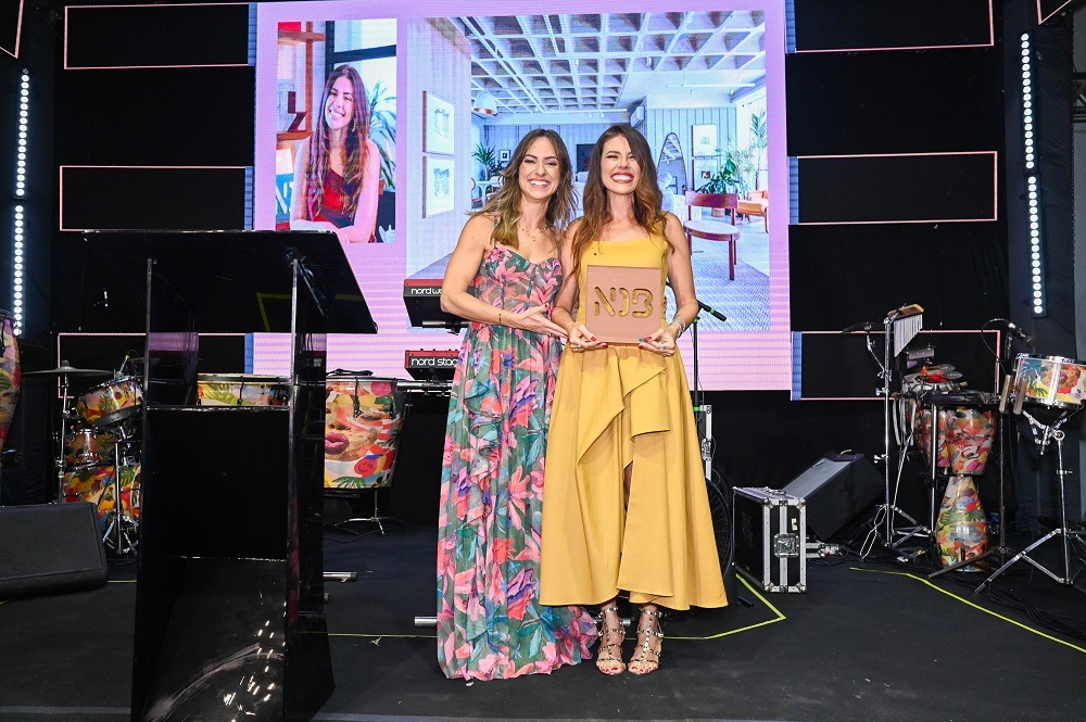 Claudia Galvao e Tais Abreu