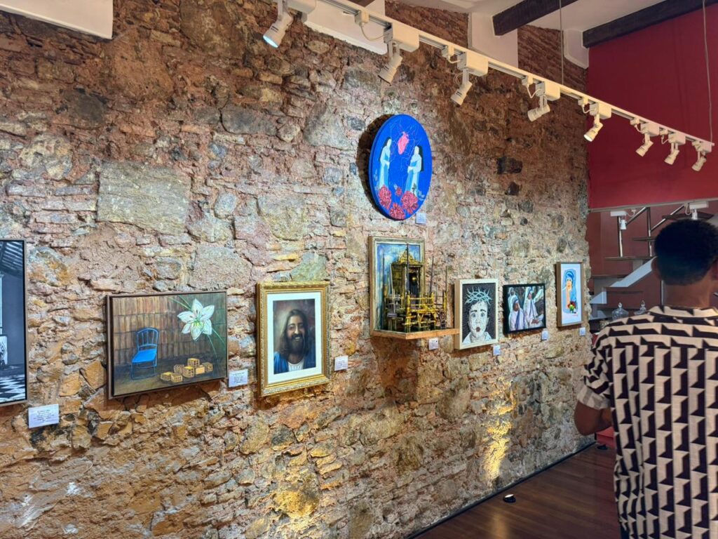 mostra iluminados corpo