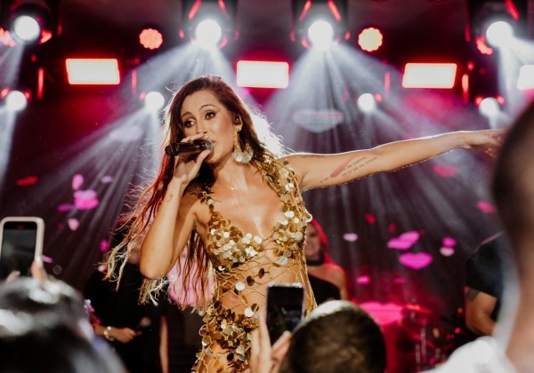 Raquel Tombesi Cheiro de Amor2