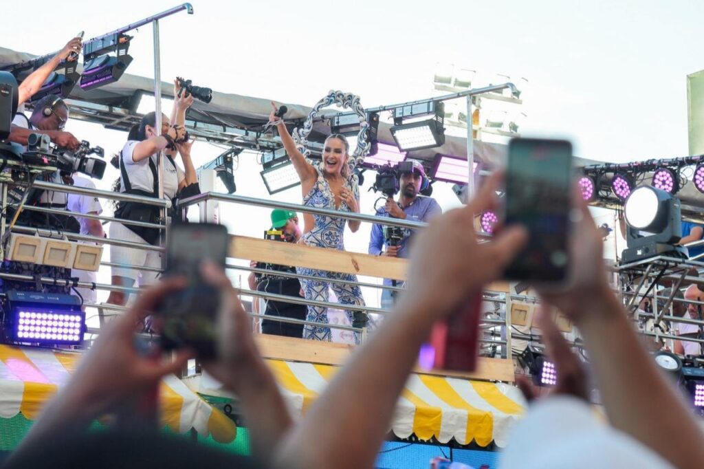 15 02 26 Claudia Leite Barra Foto Gilberto Junior Secom PMS 10 5 11zon