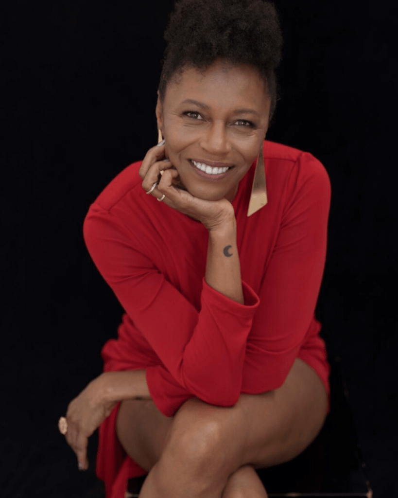 Foto vertical Edvana Carvalho credito Vinicius Mochizuki Grande