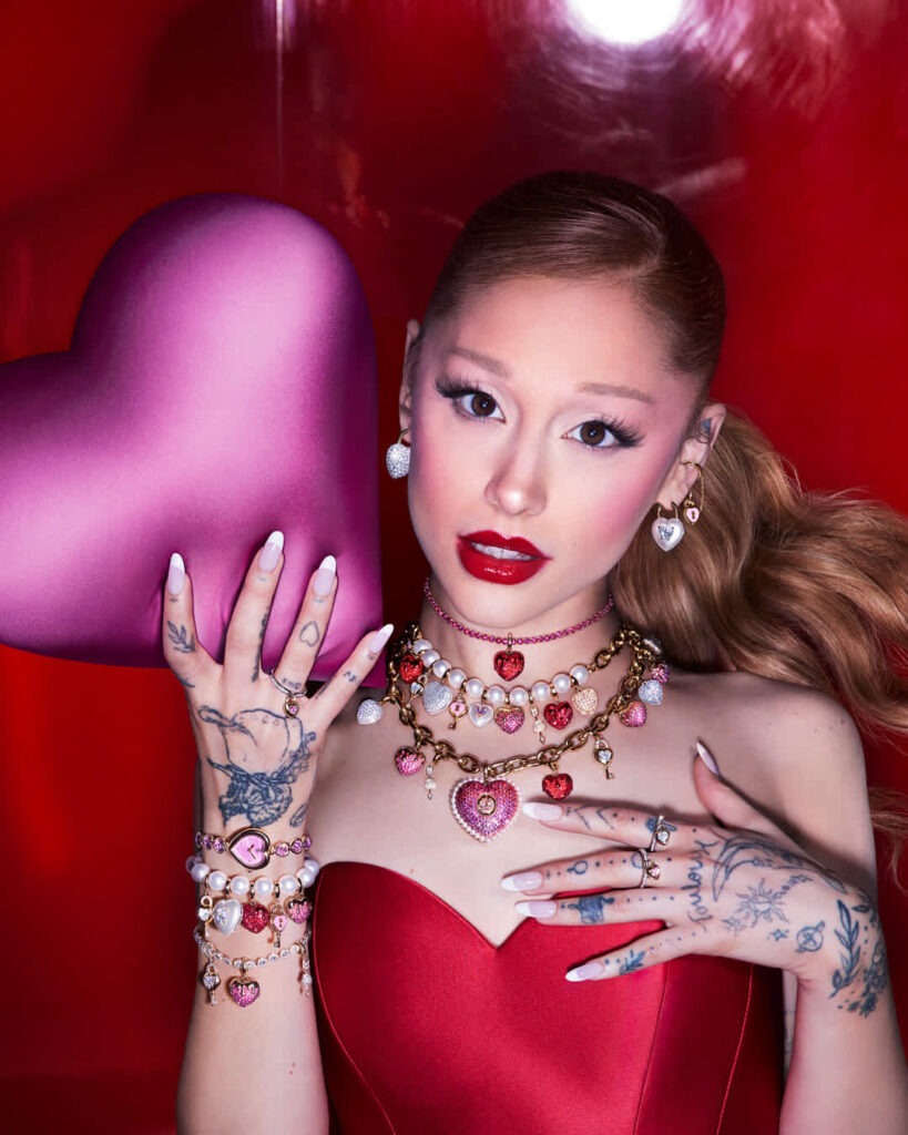 VD Campaign Swarovski Ariana Grande 1080x1350 1