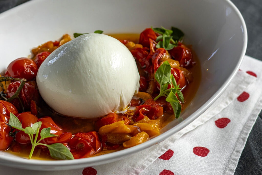 burrata com confit de tomate uva epimentoes 1