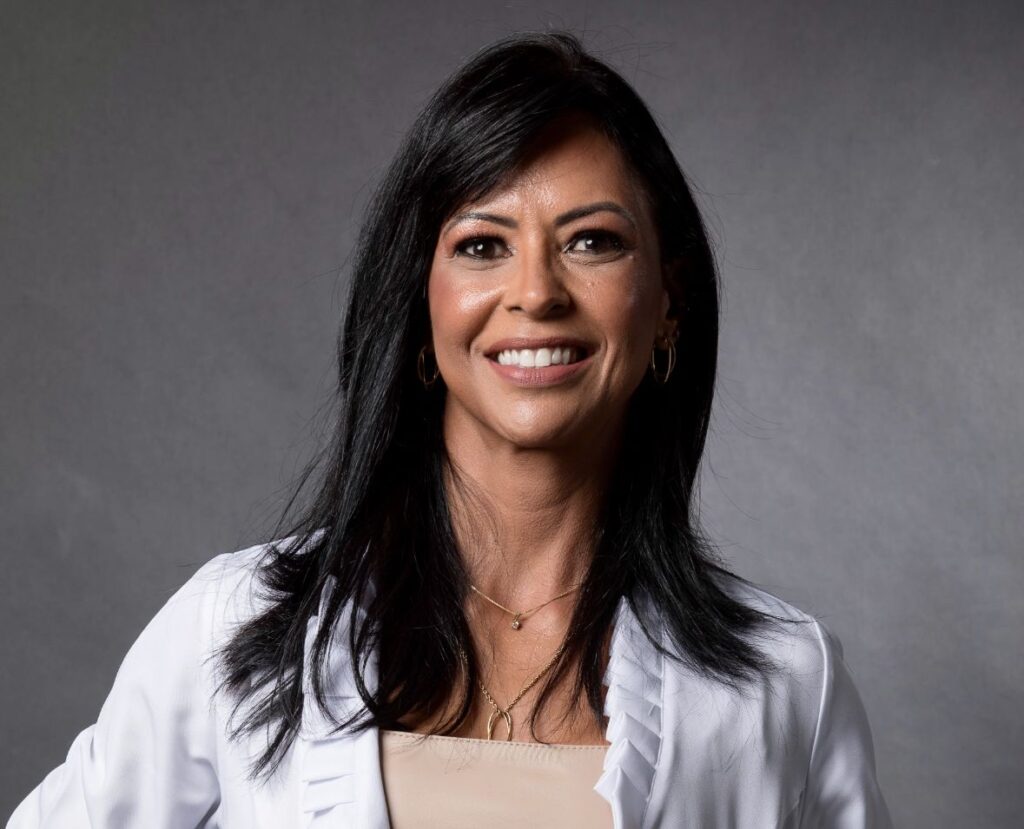 doutora renata cangussu