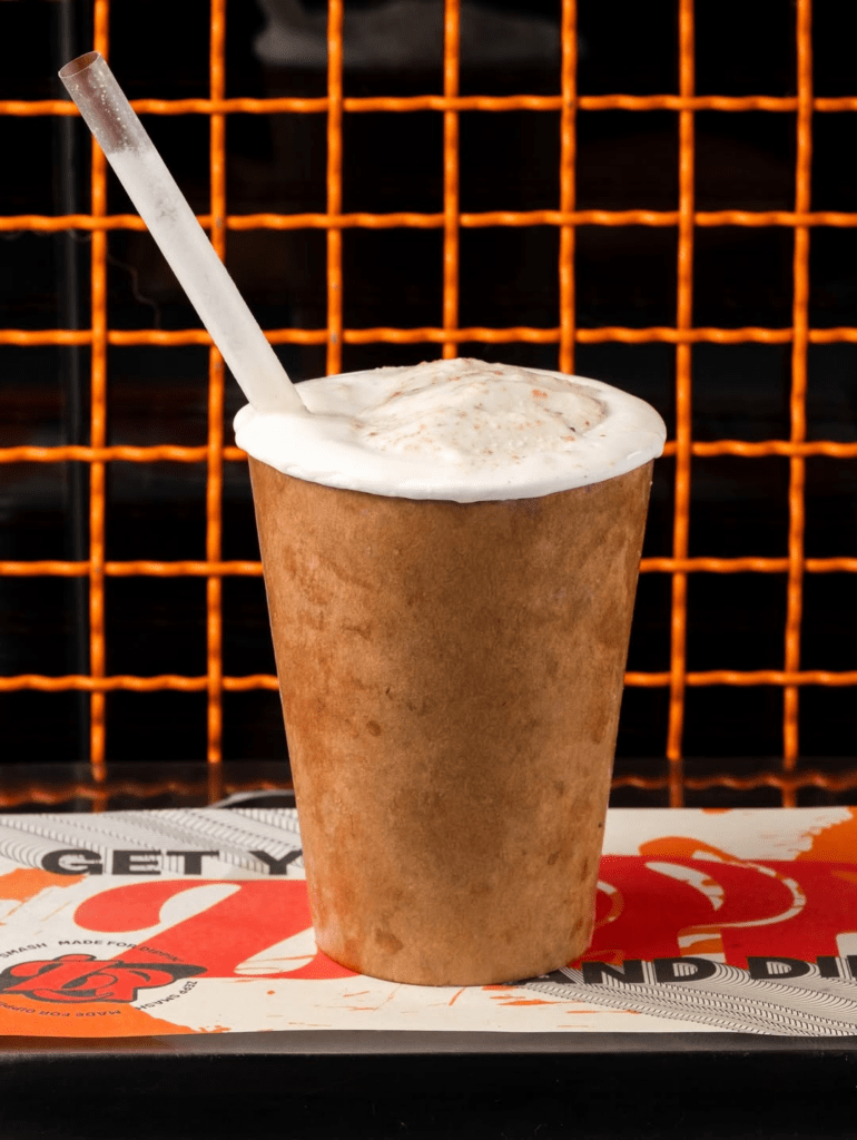 A hamburgueria investiu na criação de dois milkshakes, ideais para o clima quente de Salvador.