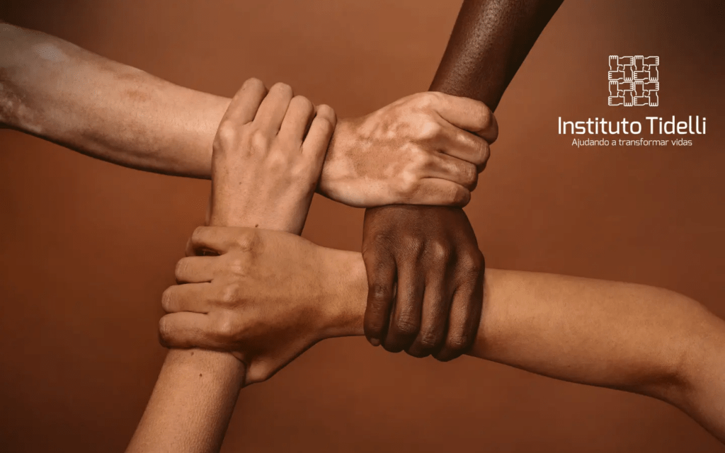 Além da capacitação profissional, o Instituto Tidelli apoia iniciativas voltadas para educação e cultura, especialmente destinadas a crianças e adolescentes em situação de vulnerabilidade social.