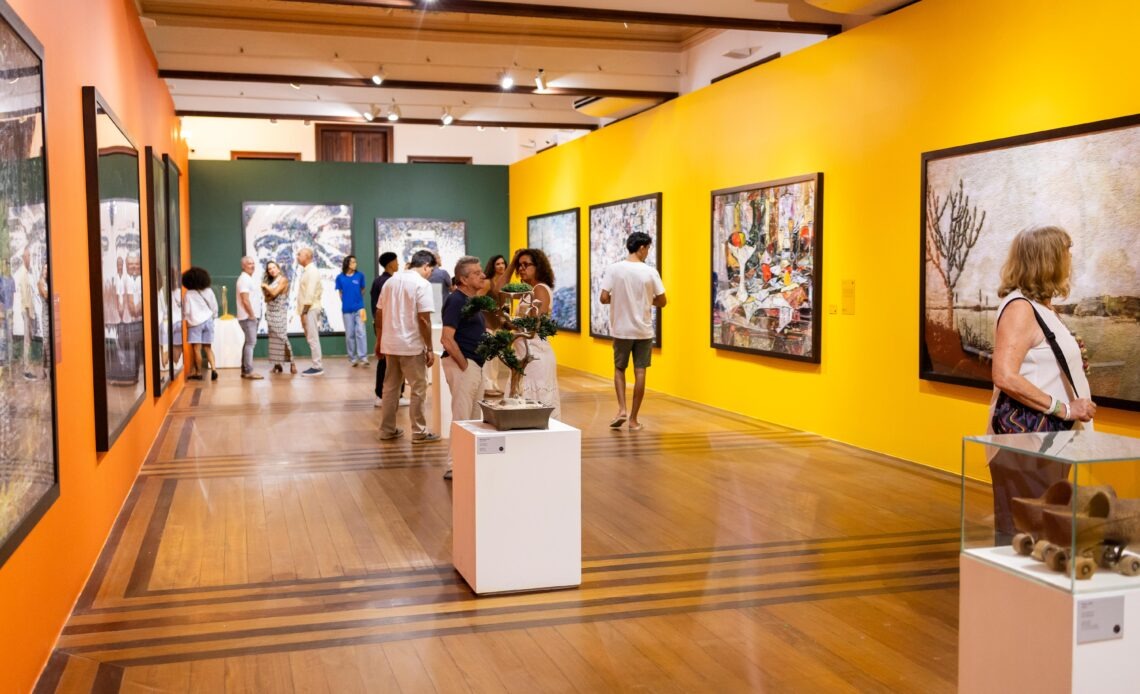 Com opções gratuitas e pagas, a agenda cultural do fim de semana passeia por diferentes linguagens e territórios