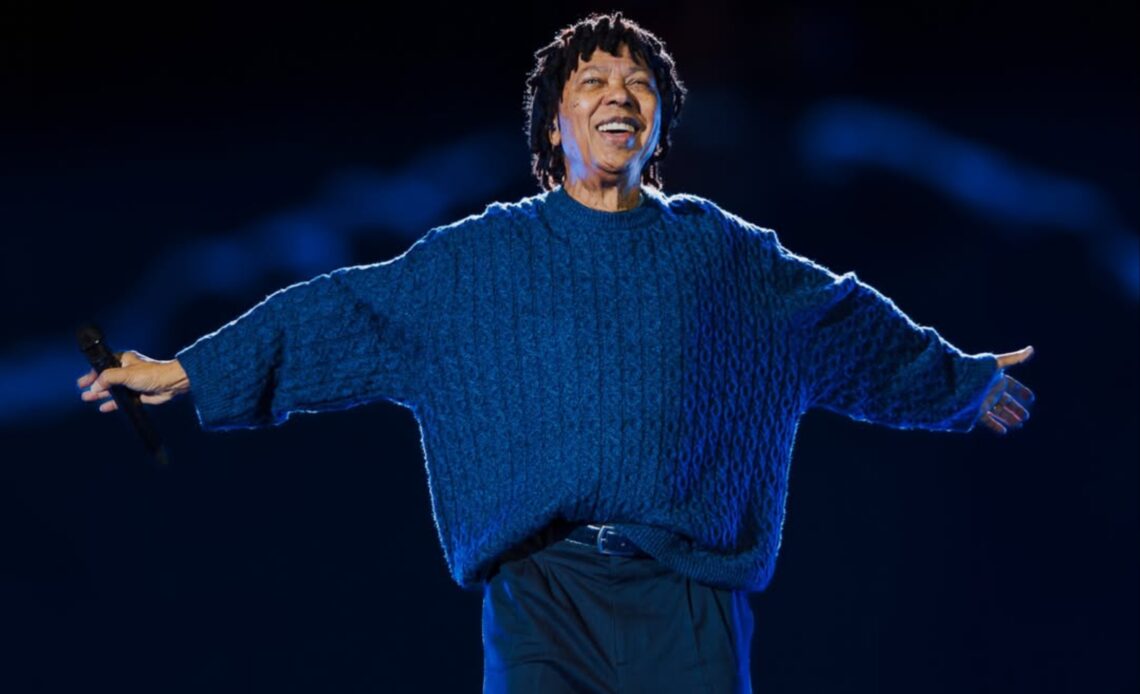 Djavan agradece à Bahia após show em Salvador 1 Djavan