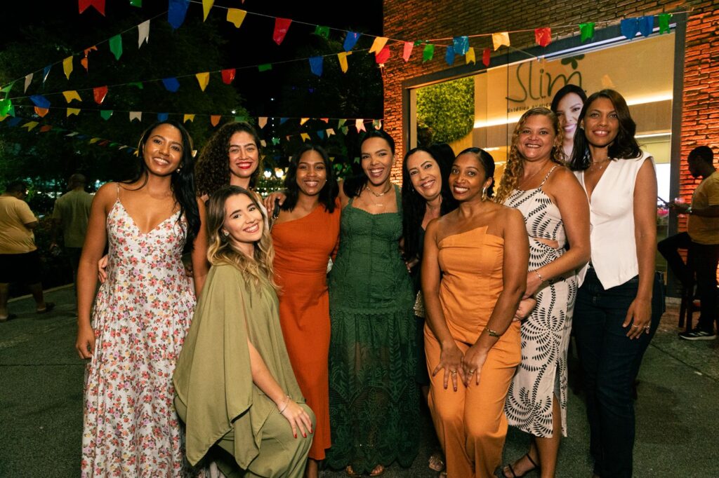 Clínica Slim comemora 20 anos com lançamento de mais uma edição da Revista Única 5 WhatsApp Image 2026 05 25 at 09.29.11