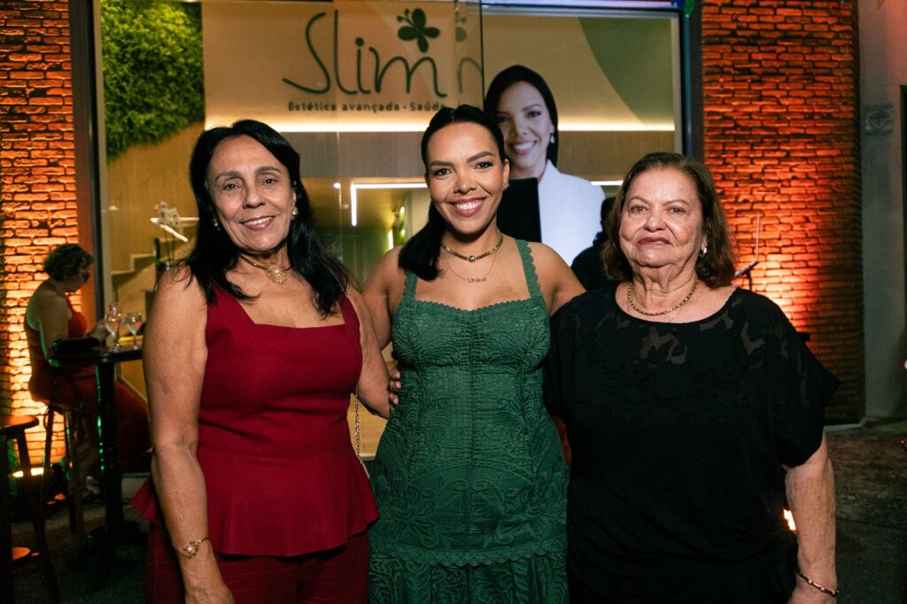 Clínica Slim comemora 20 anos com lançamento de mais uma edição da Revista Única 18 WhatsApp Image 2026 05 25 at 09.29.18
