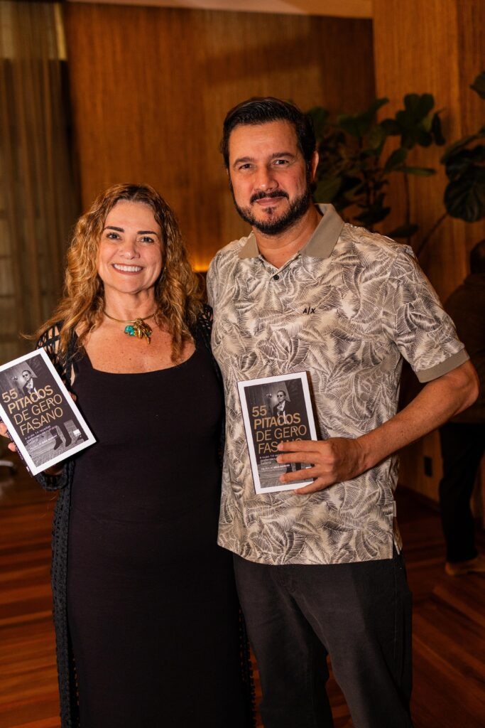 Entre pitacos, brindes e encontros: Gero Fasano lança livro em noite exclusiva no Gero Salvador 3 Agnaluce Moureira e Mario Camargo.1