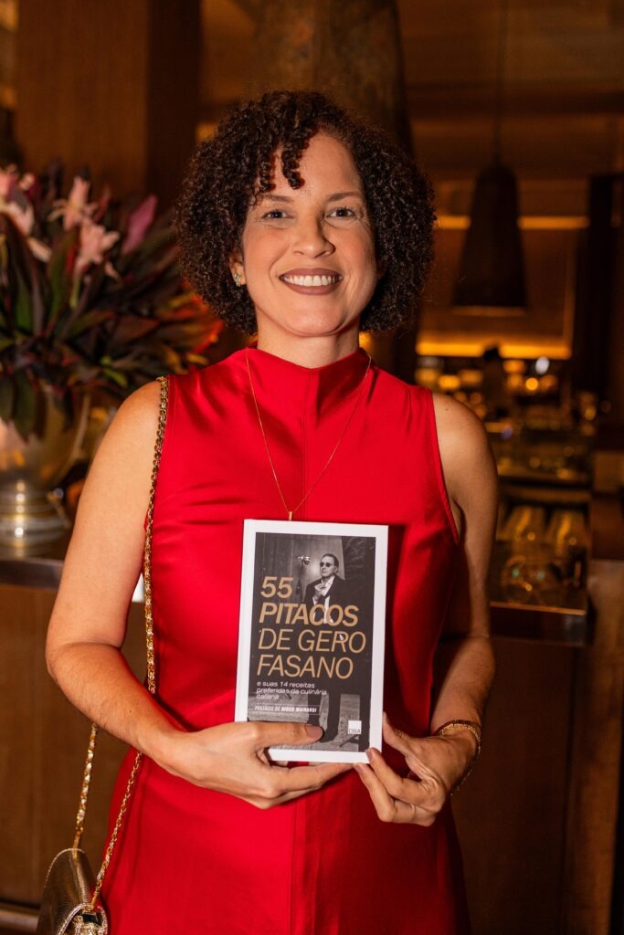 Entre pitacos, brindes e encontros: Gero Fasano lança livro em noite exclusiva no Gero Salvador 11 Angela Ferreira 1