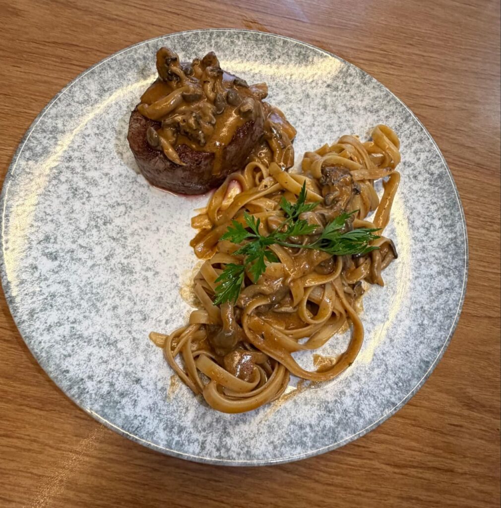 File ao Molho de Shimeji com Fettuccine