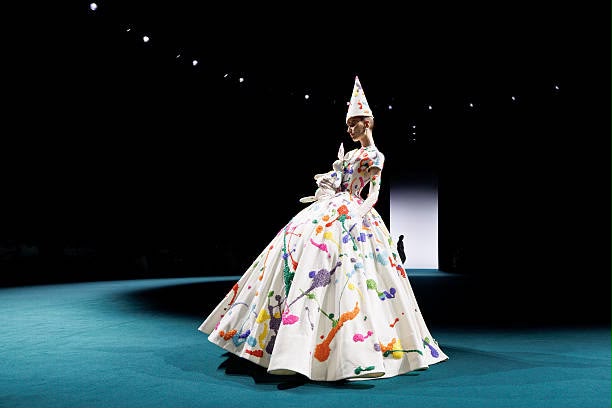 Baiano assina direção de movimento de desfile de Robert Wun em Paris 4 Desfile 03