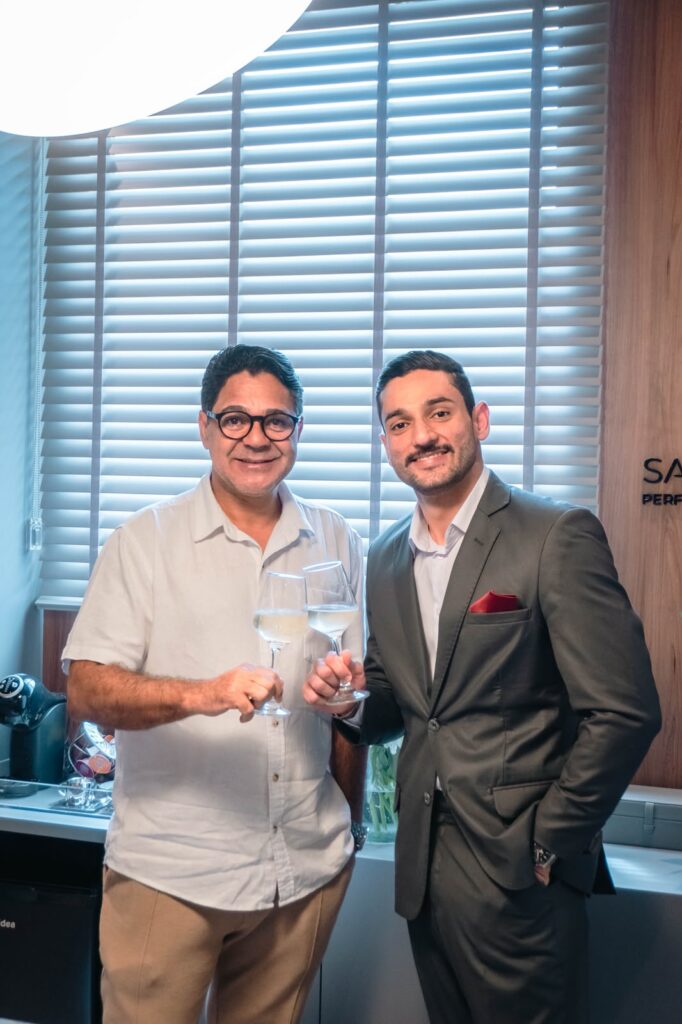 Salvador inaugura clínica de medicina integrada com foco em saúde e longevidade 6 Elivam Assuncao e Saulo Souza Silva.jpg