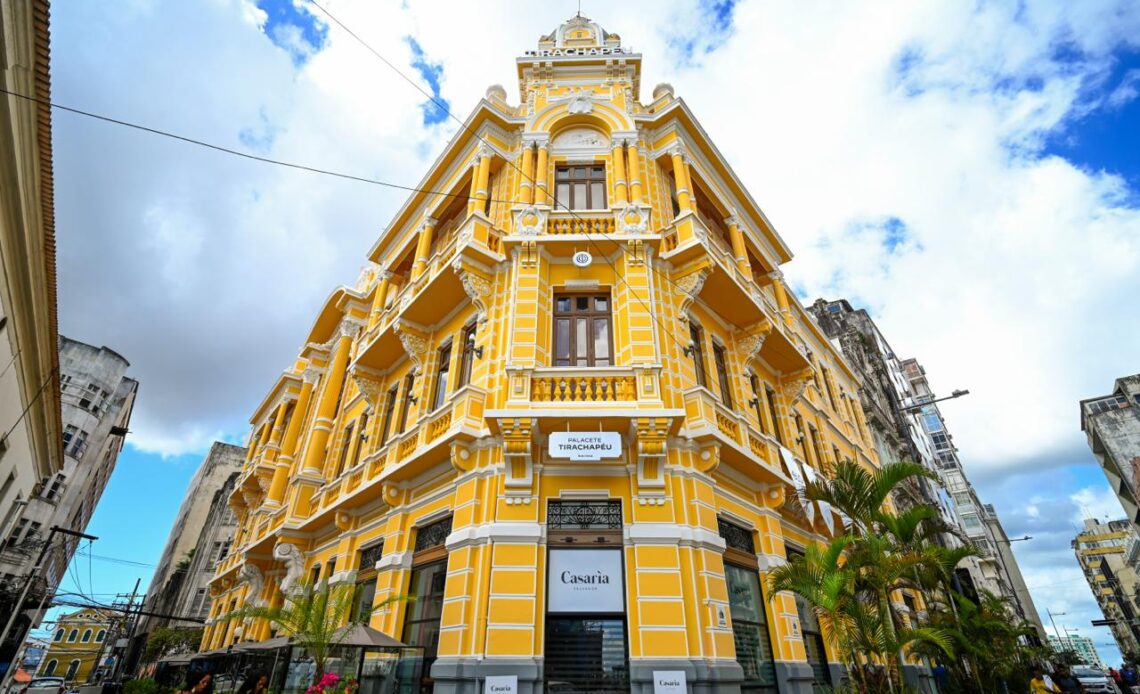Palacete Tirachapéu é eleito o melhor projeto para a cultura do Brasil 1 Palacete Tirachapeu foto de Betto Jr fachada