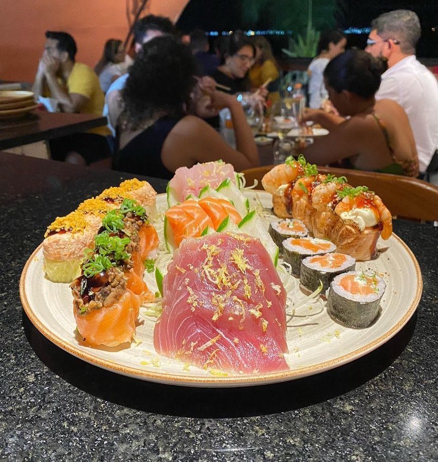 10 restaurantes para comer comida japonesa no Corredor da Vitória e região 7 Sushi Solar