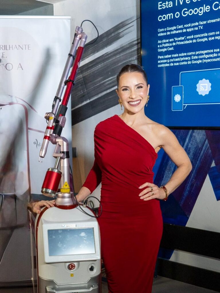 Áurea Dermatologia e Skintec apresentam nova tecnologia 2 WhatsApp Image 2026 07 08 at 15.08.40