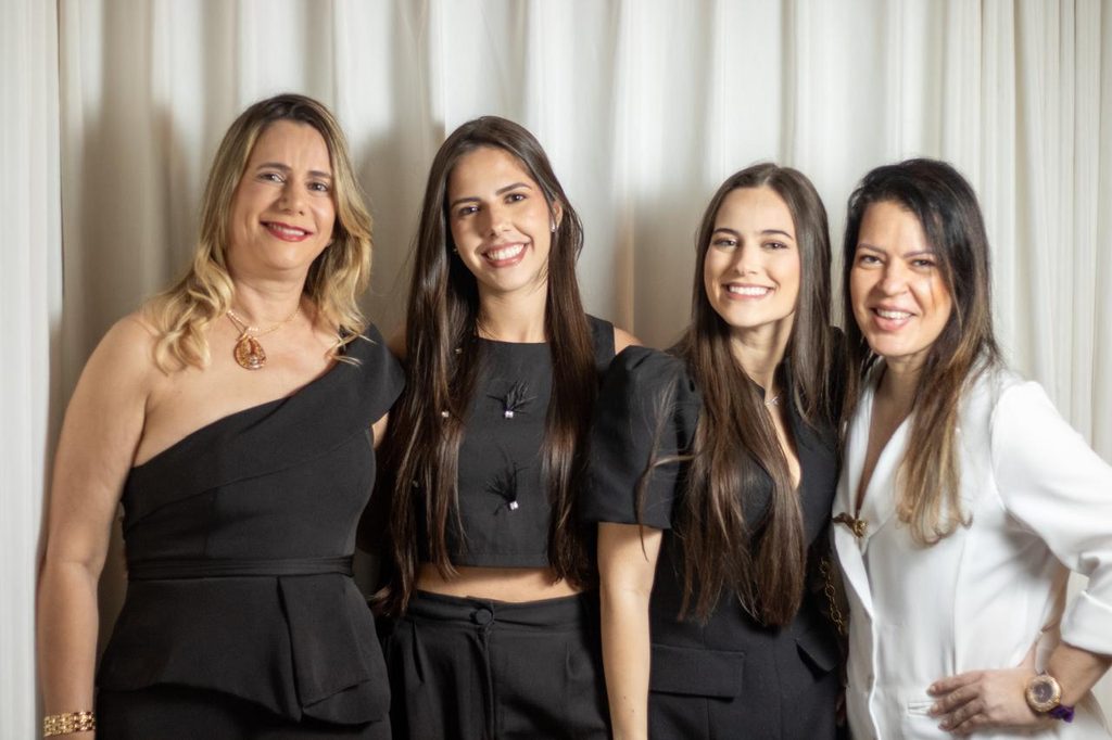 A Porteira celebra 40 anos com jantar para convidados e anúncio de nova unidade 21 WhatsApp Image 2026 08 21 at 17.14.15 1