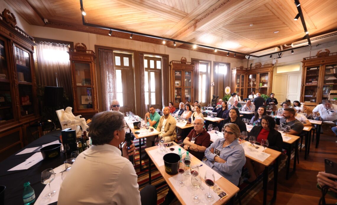 Wine Brasil Music reúne especialistas em 11 masterclasses no Palacete Tirachapéu 1 Wine no Palacete 02 Betto Jr