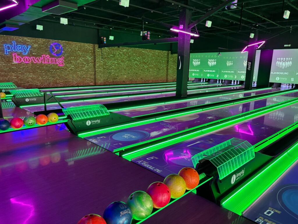 É strike no Shopping Barra! Play Bowling chega à Salvador com boliche, jumper park, games e muito mais 2 Play Bowling Barra