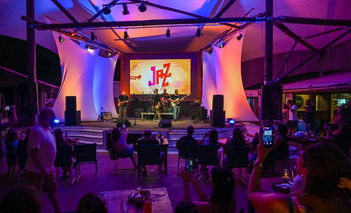 Festival de Jazz Praia do Forte anuncia novidades na programação 1 Festival de Jazz Divulgacao.JPG