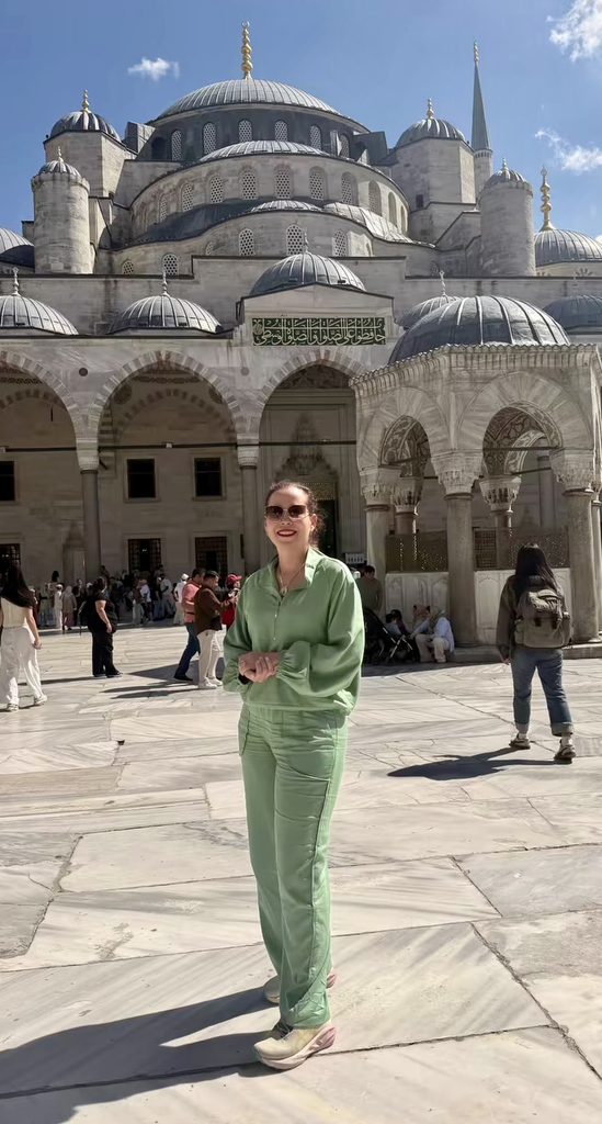 Dra. Thaís Fagundes participa de congresso de cirurgia mamária em Istambul 5 IMG 0425 1