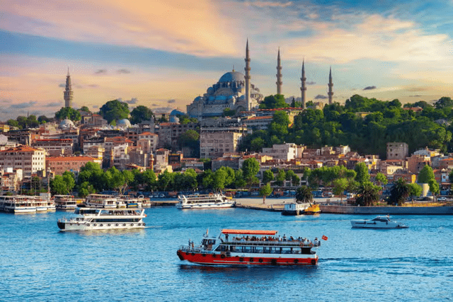 Dra. Thaís Fagundes participa de congresso de cirurgia mamária em Istambul 6 vista panoramica istambul Media