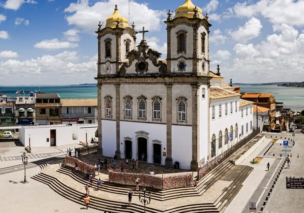 Salvador recebe passeio entre a Igreja do Bonfim e o Santuário de Irmã Dulce 1 anotabahia bonfim reune fieis na ultima sexta feira do ano para missas ao longo do dia img 8782 1